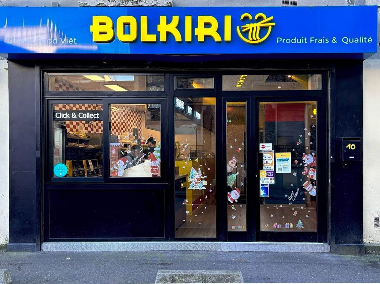 BOLKIRI, restaurant asiatique, avec une devanture moderne et accueillante sur Bondy.