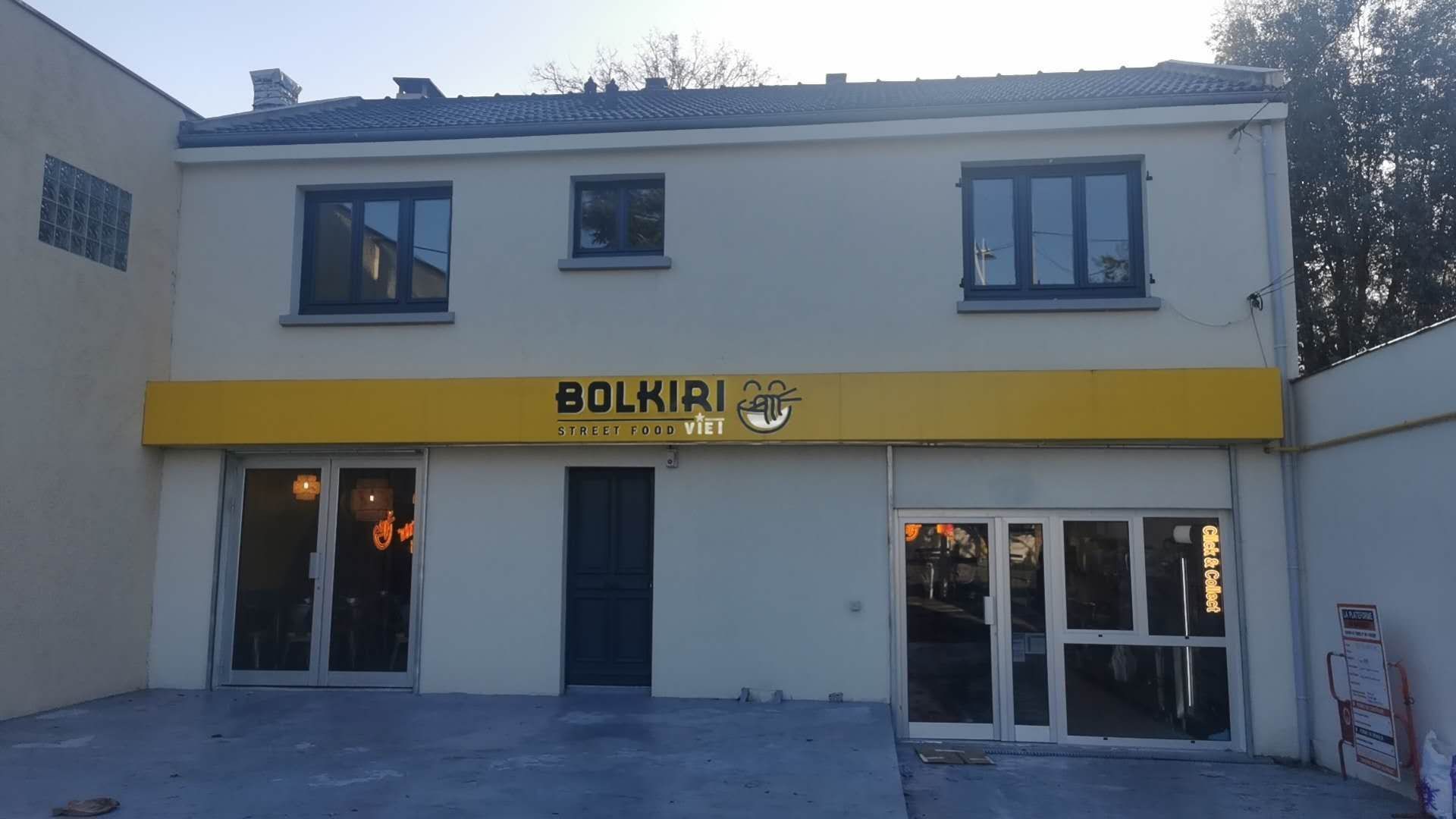BOLKIRI, un restaurant asiatique, propose une expérience de street food viet à Saint-Michel-sur-Orge.