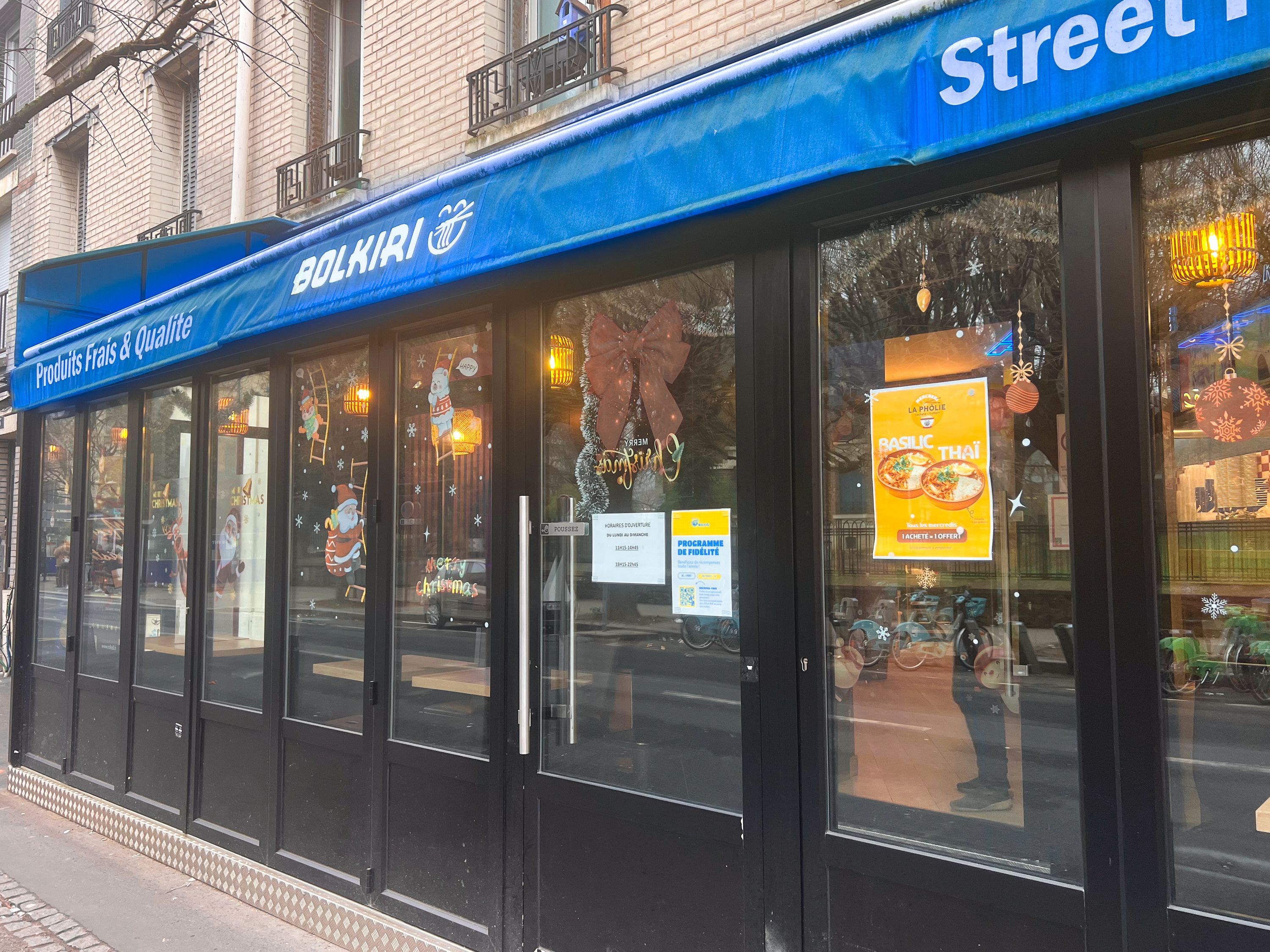 Restaurant asiatique BOLKIRI proposant de la cuisine vietnamienne et de la street food à Montreuil.